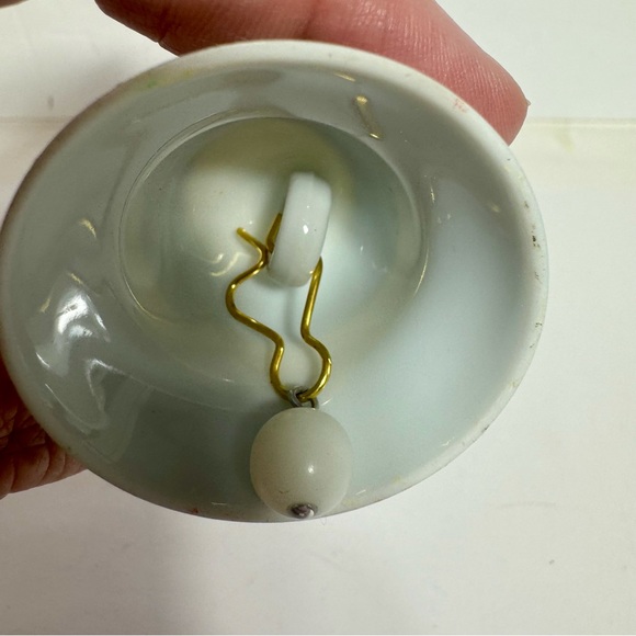 Vintage ceramic small bell ornament. Approx 1.25”H x 1.75” diameter - Picture 6 of 8